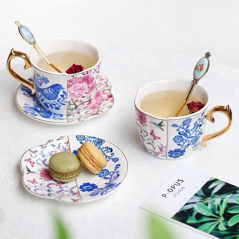 Ceramic Cups and Saucers Set